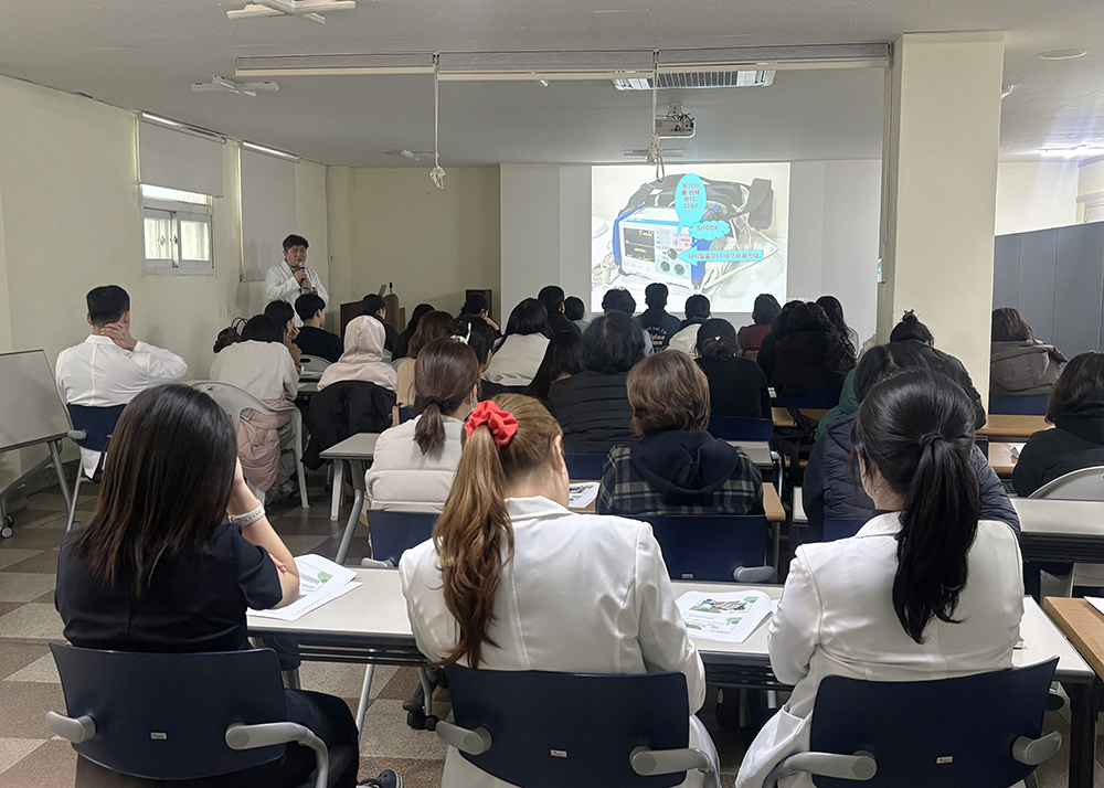 eefdfcba8164716bed9dc9d1ccf4b7f6_1765951776_3498.jpg eefdfcba8164716bed9dc9d1ccf4b7f6_1765951776_3498.jpg